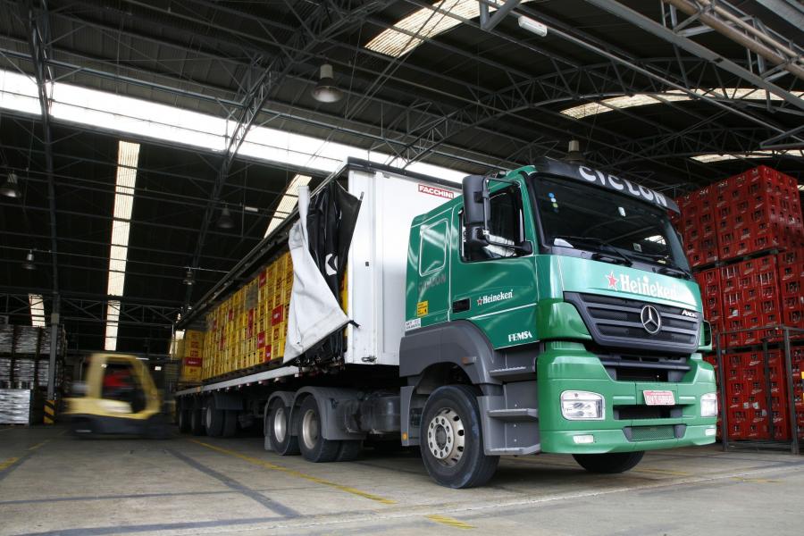  Mercedes-Benz Axor 2540 2005 года  (BR) (фото 4 из 6)